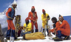 J. Pons, M. Martín, E. Civis, A. Villena, X. Pérez i Josep M. Anglada a l'Expedició Annapurna (1974)