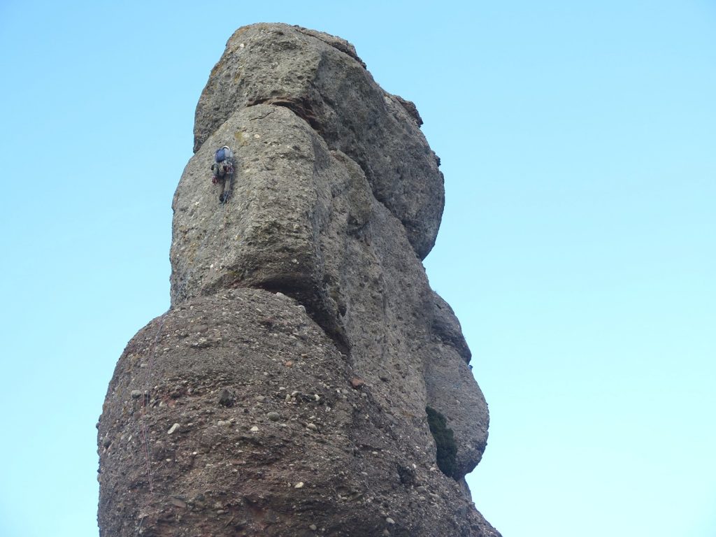 Aresta de Roca Petanta (Sant Llorenç) – Roca Calenta