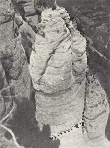 1928. Primera ascensió amb corda pel cim