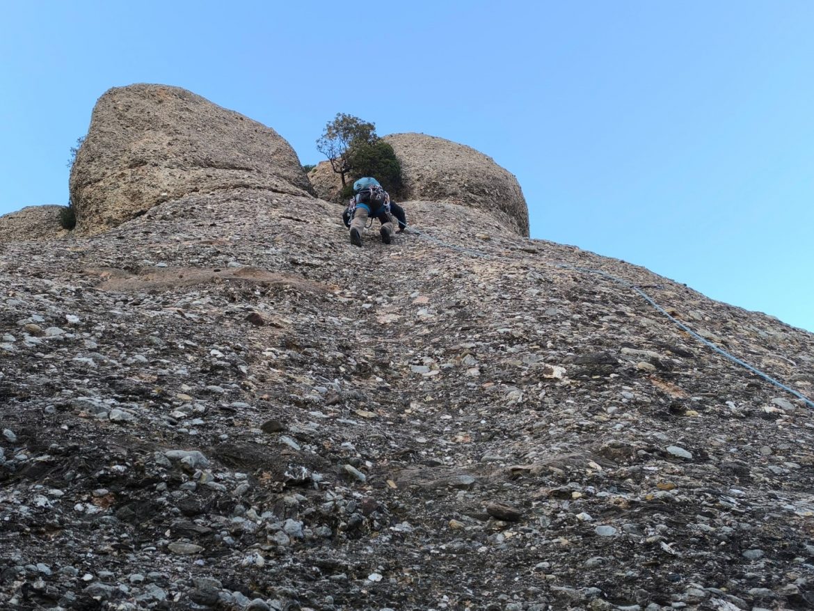 Primers metres de l'Aresta Brucs