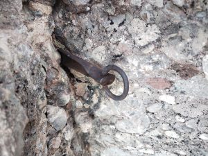 Antic pitó al tercer llarg