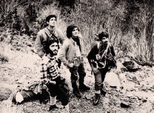 Anys 70. Pere Camins, Josep Lalueza i Bartomeu Puiggròs. En primer terme, Paco López (Foto cortesia de Josep Lalueza)